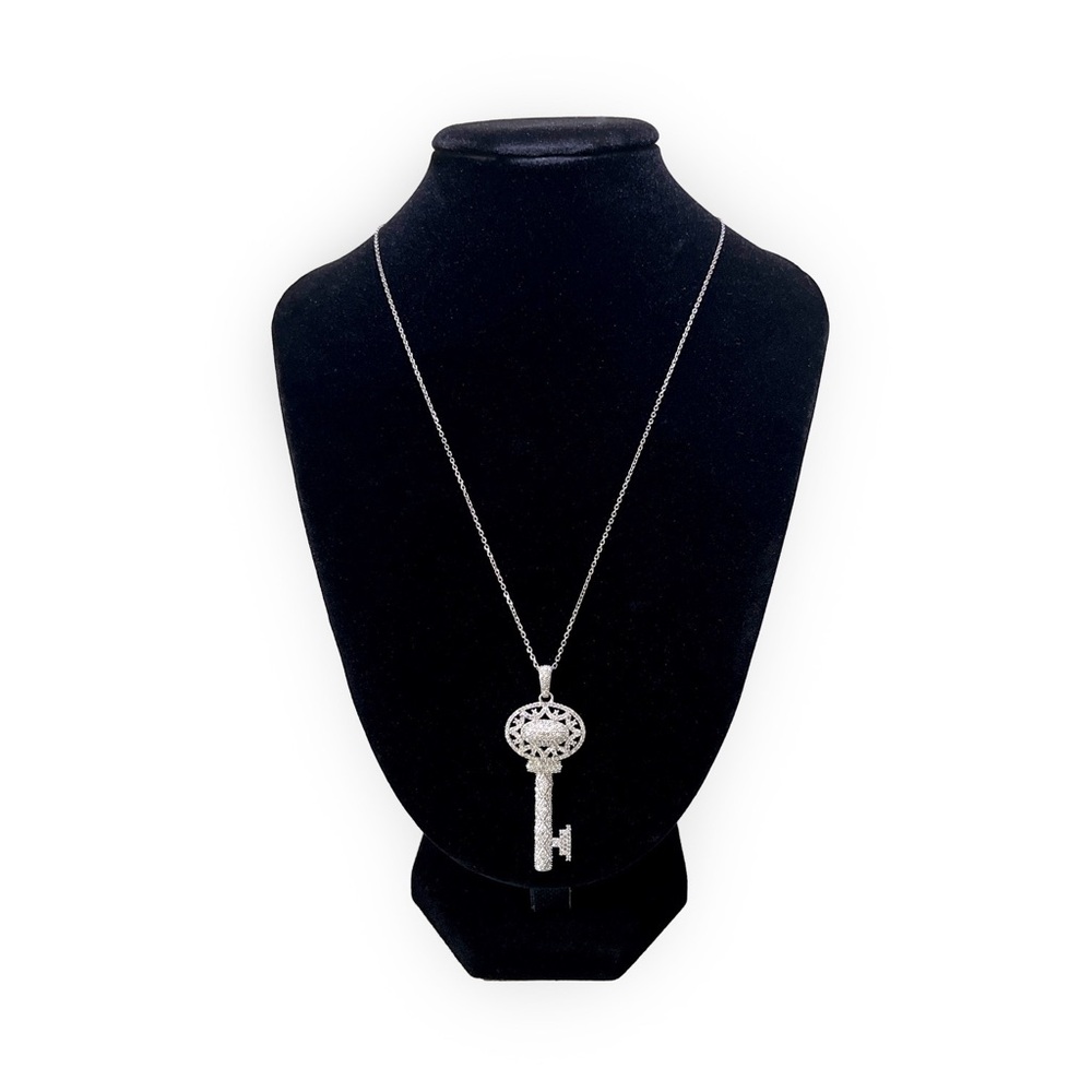 14K solid gold diamond pendant key with chain 16 inch